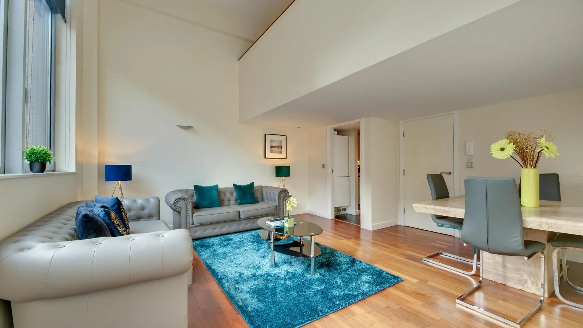Crown Apartments 1A By Week2Week Newcastle Upon Tyne